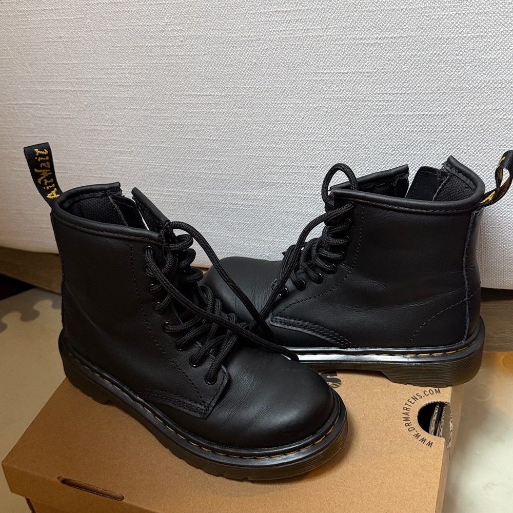 Girls Dr. Martens Black 1460 J Boots US sz 13 - Picture 5 of 8